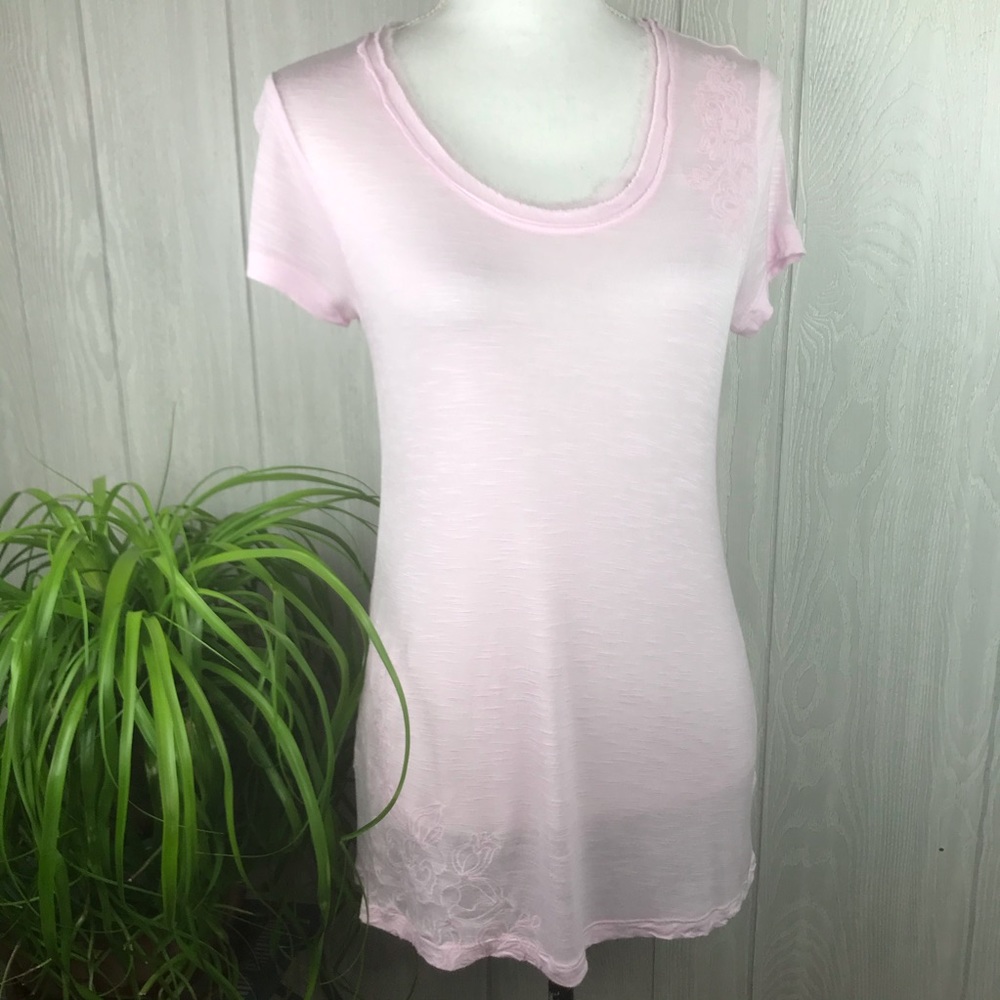 Lauren Conrad pink embroidered scoop neck short sleeve top